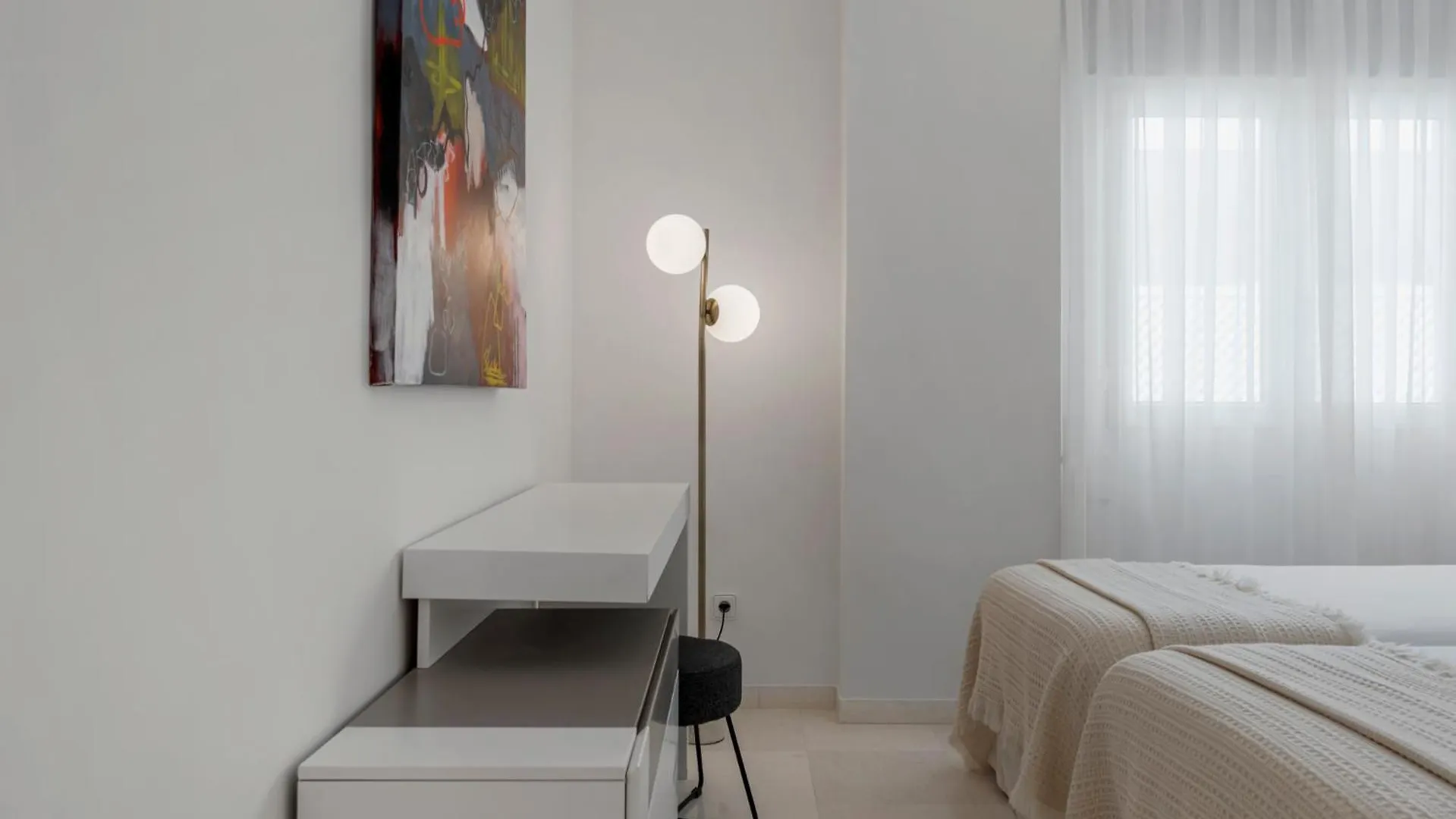 Moderno Y Luminoso Apartamento En Las Gaviotas- Puerto Banus Marbella 0*,