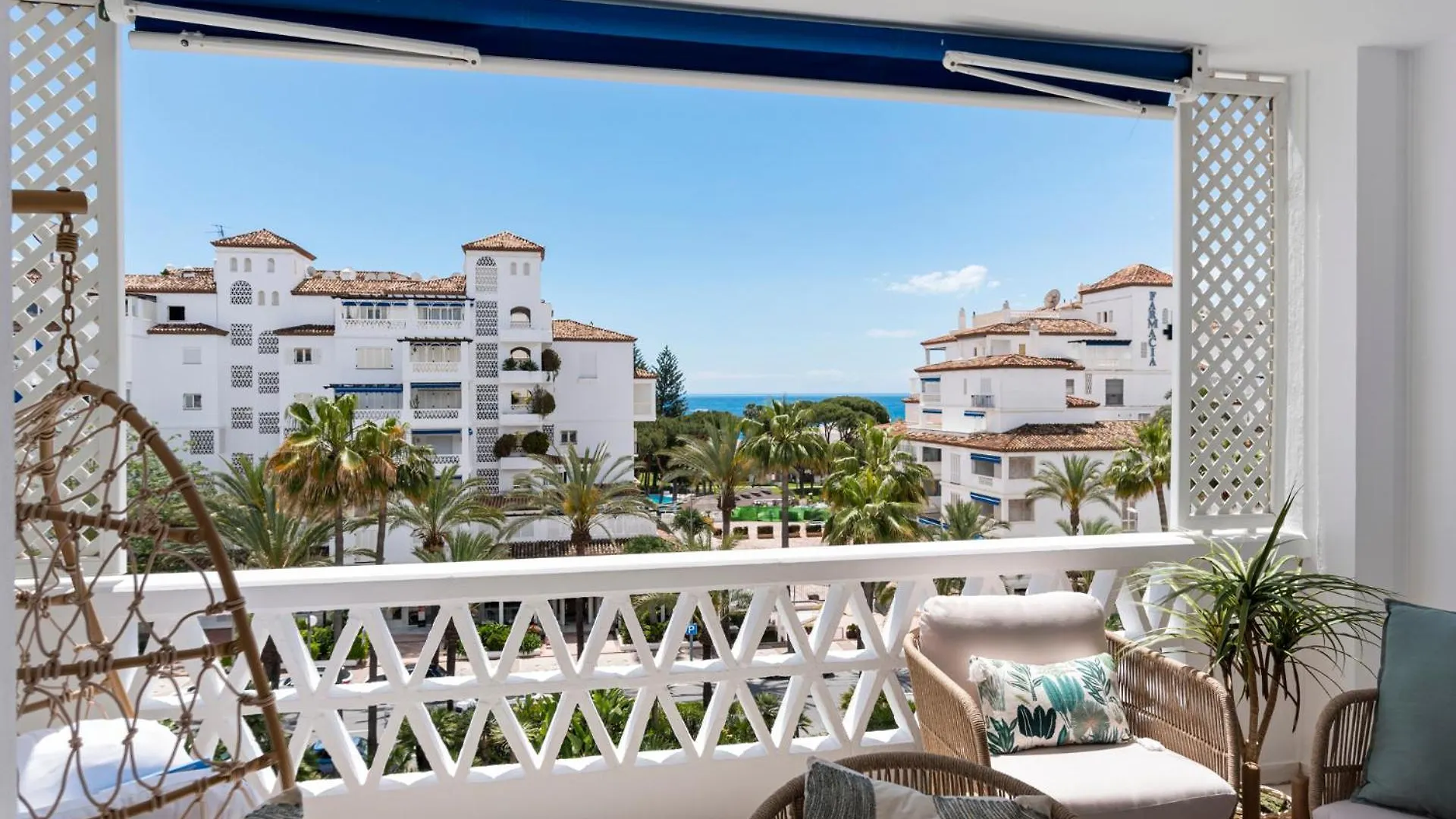Moderno Y Luminoso Apartamento En Las Gaviotas- Puerto Banus Marbella 0*,  Spain